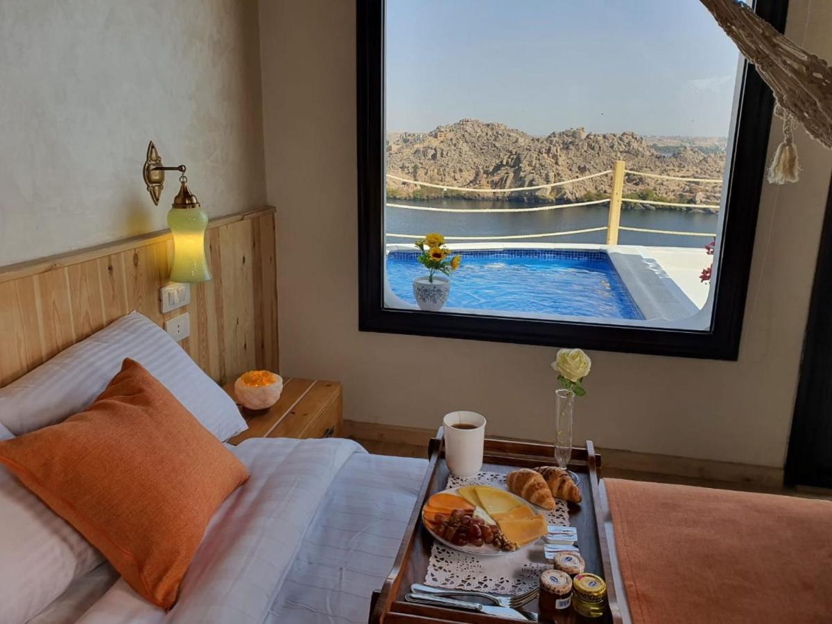 Benben By Dhara Hotels - Adults Only Asuán Exterior foto A room at the hotel