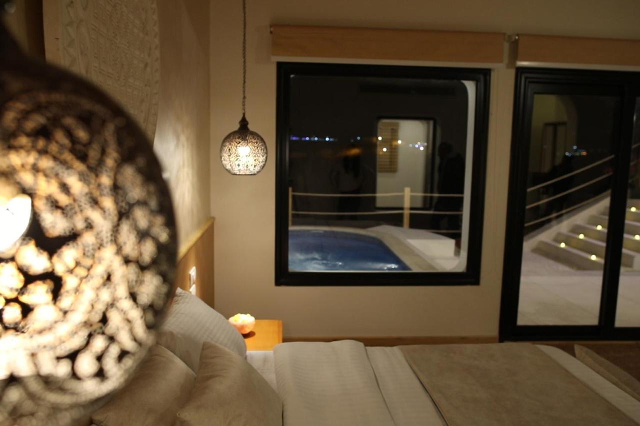 Benben By Dhara Hotels - Adults Only Asuán Exterior foto The interior of a suite